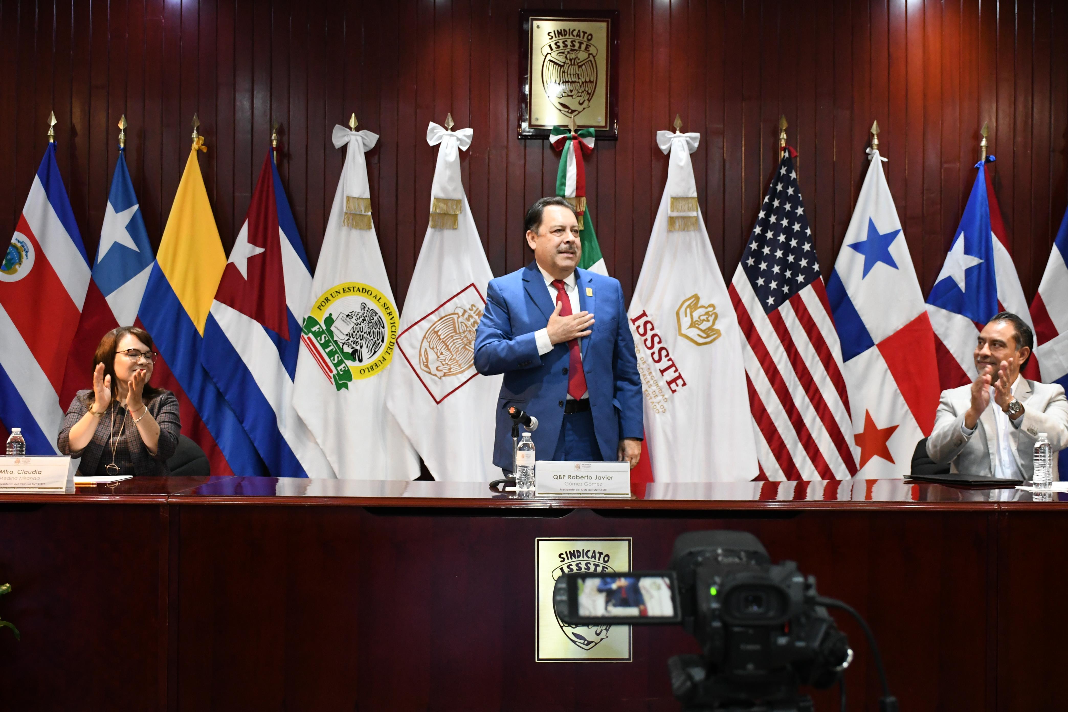 Salutación y Siembra de Pino del HG. "Dra Matilde Petra Montoya Lafragua", Tlahuac, Sección XLIX
